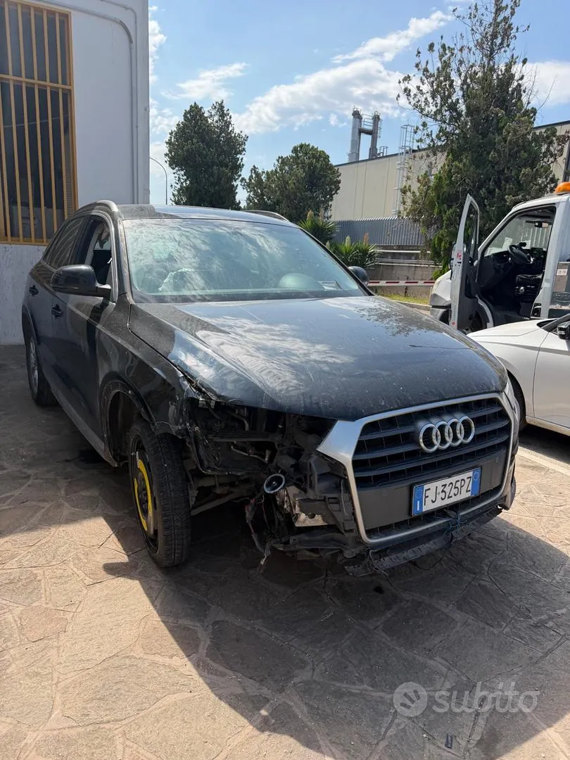 Audi Q3 2017 photo 2