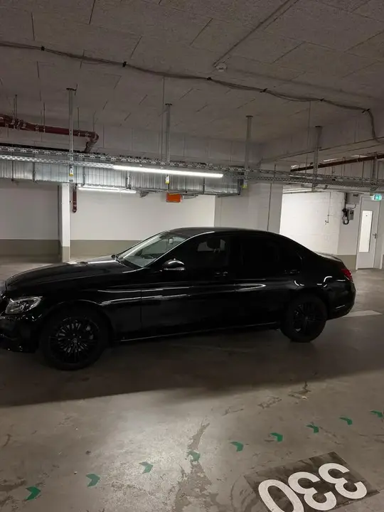 Mercedes-Benz C 220