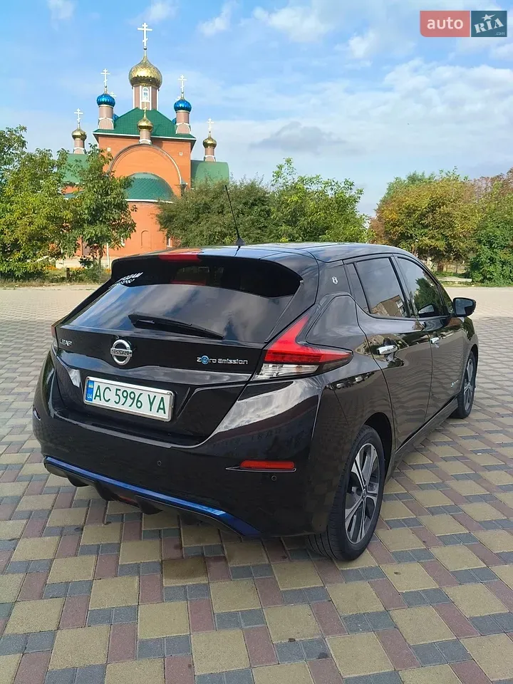 Nissan Leaf 2018 photo 5