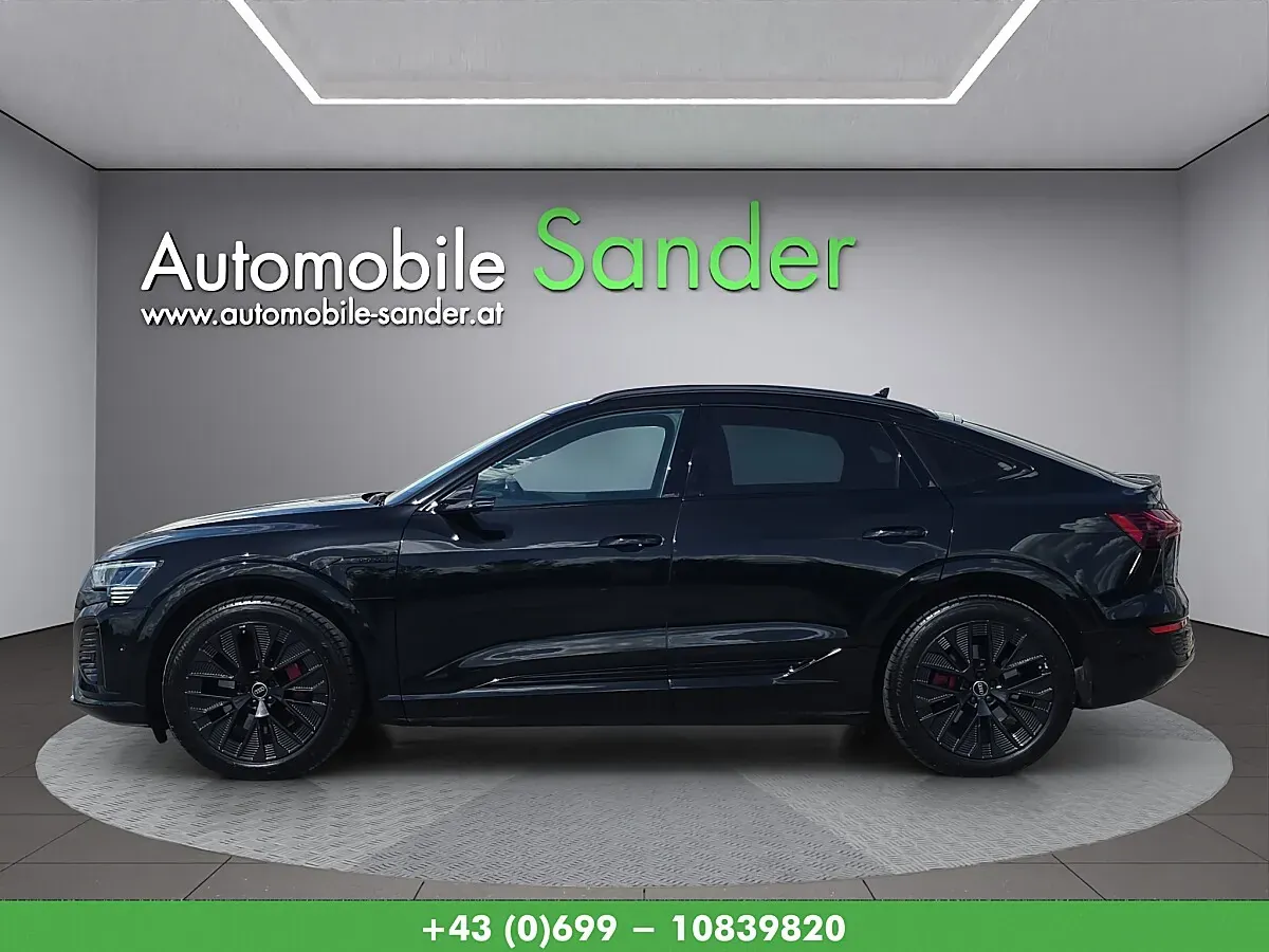Audi Q8 2023 photo 2