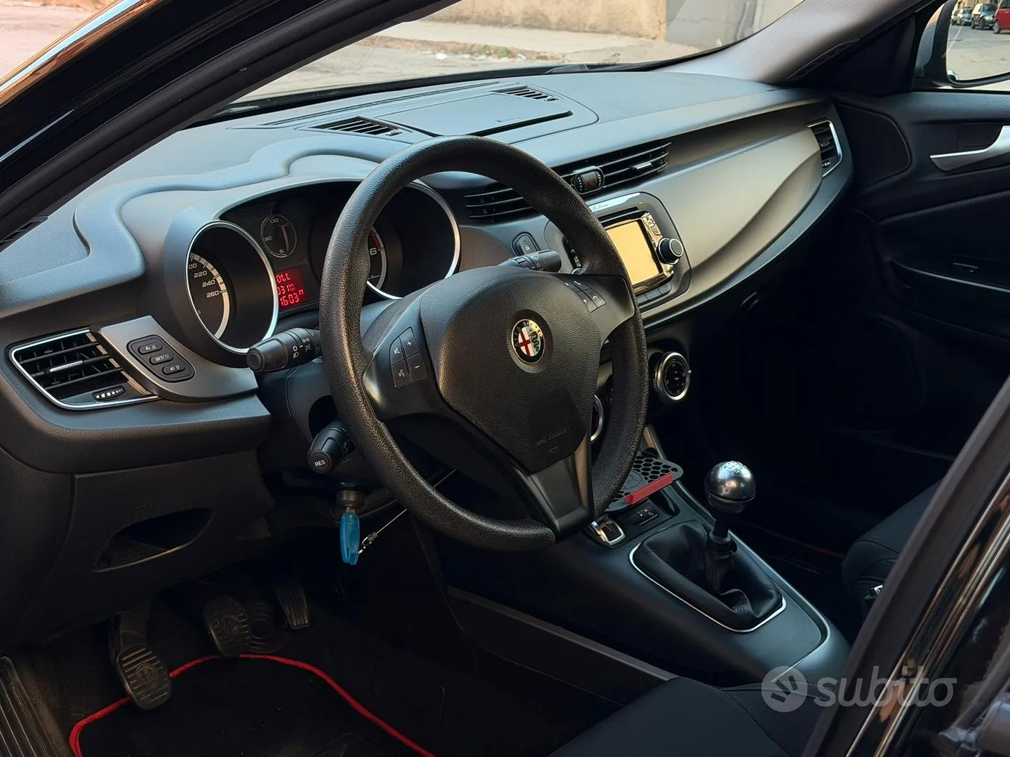 Alfa Romeo Giulietta 2015 photo 4