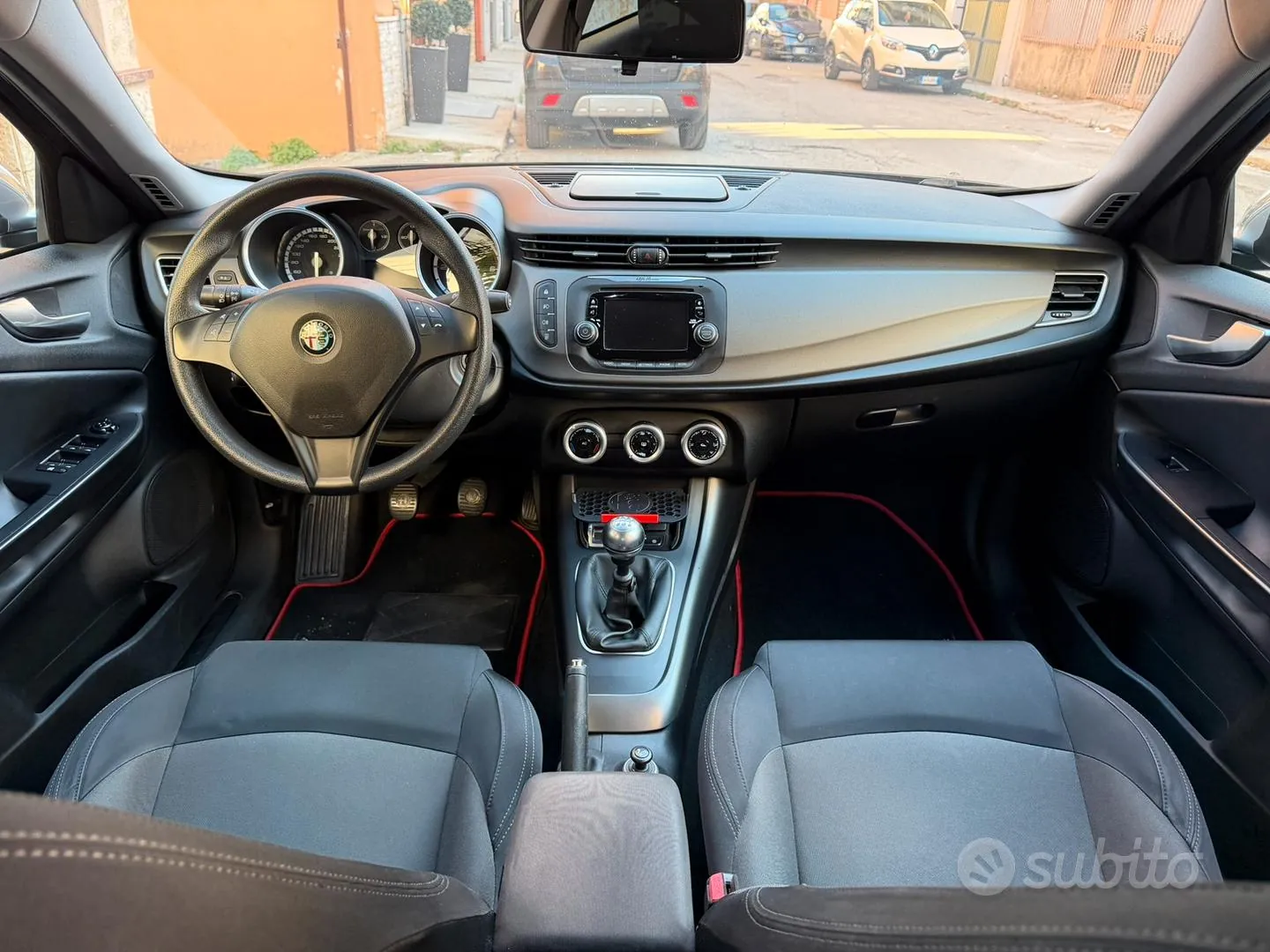 Alfa Romeo Giulietta 2015 photo 5