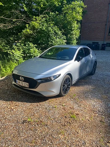 Mazda 3 2022 photo 3