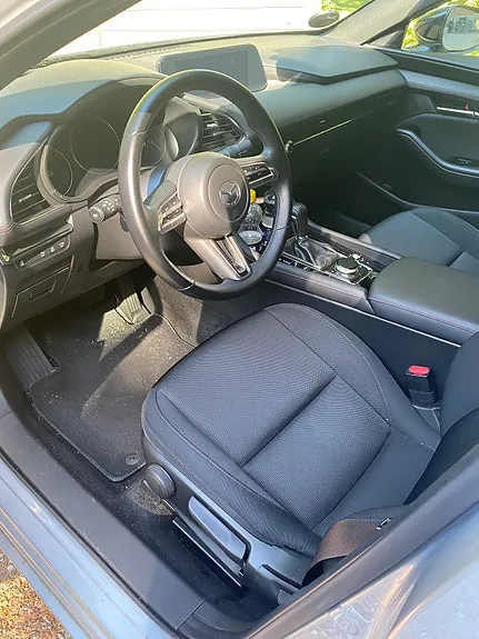 Mazda 3 2022 photo 2