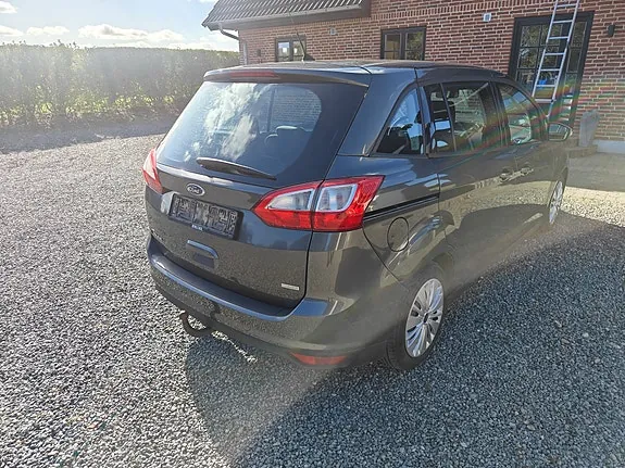 Ford Grand C-Max 2015 photo 5