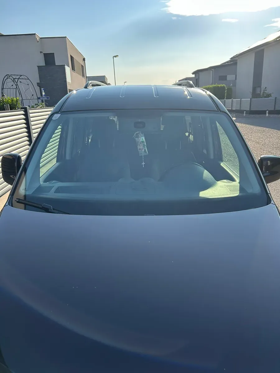 Volkswagen Caddy 2013 photo 2