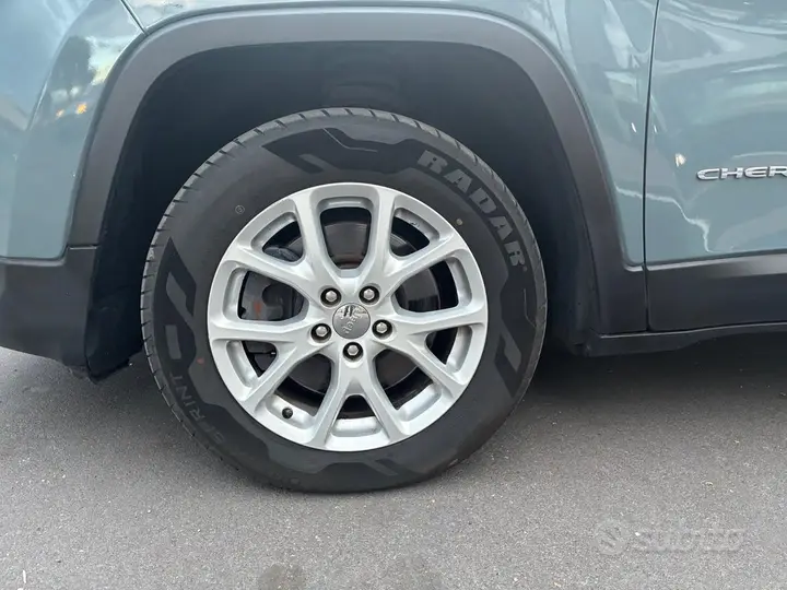 Jeep Cherokee 2015 photo 4