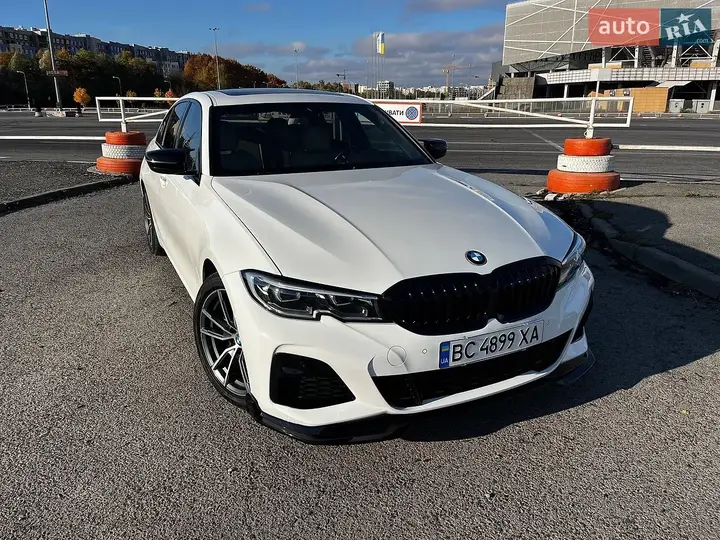 BMW 3 Series 2019 photo 3