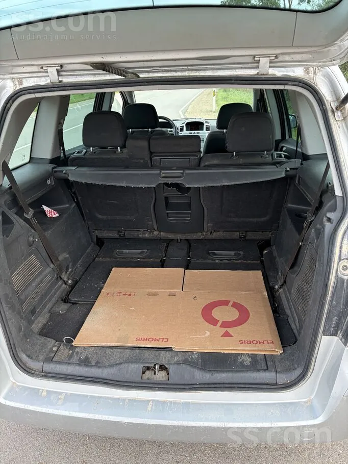 Opel Zafira 2009 photo 5