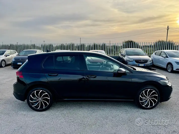 Volkswagen Golf 2022 photo 5