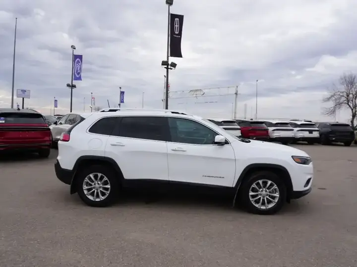 Jeep Cherokee 2019 photo 4