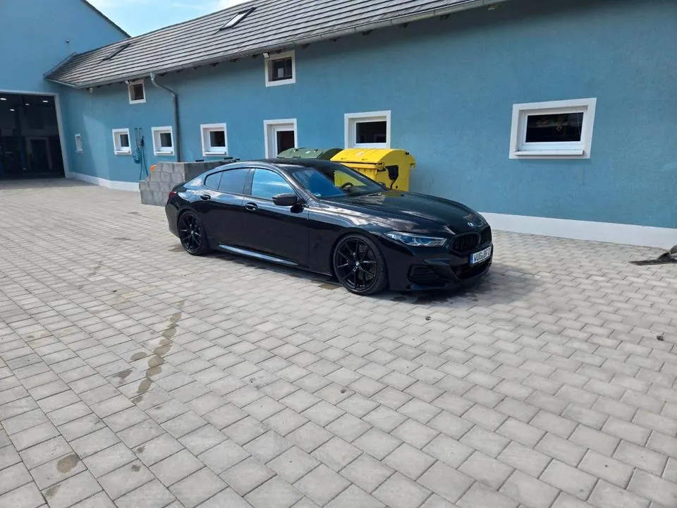 BMW 840I