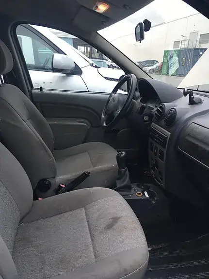 Dacia Logan 2010 photo 4
