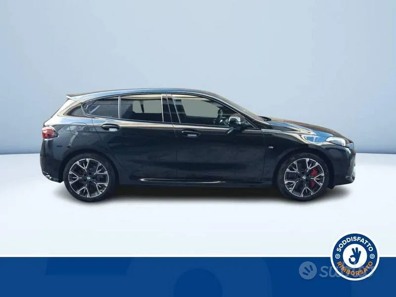 BMW 1 Series 2025 photo 5