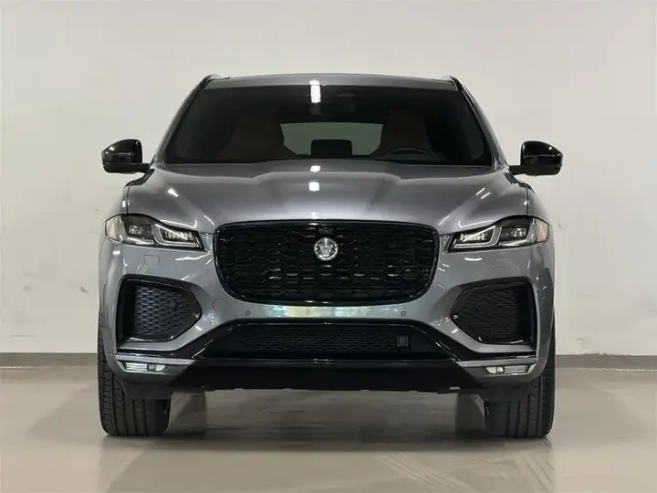 Jaguar F-Pace 2026 photo 2