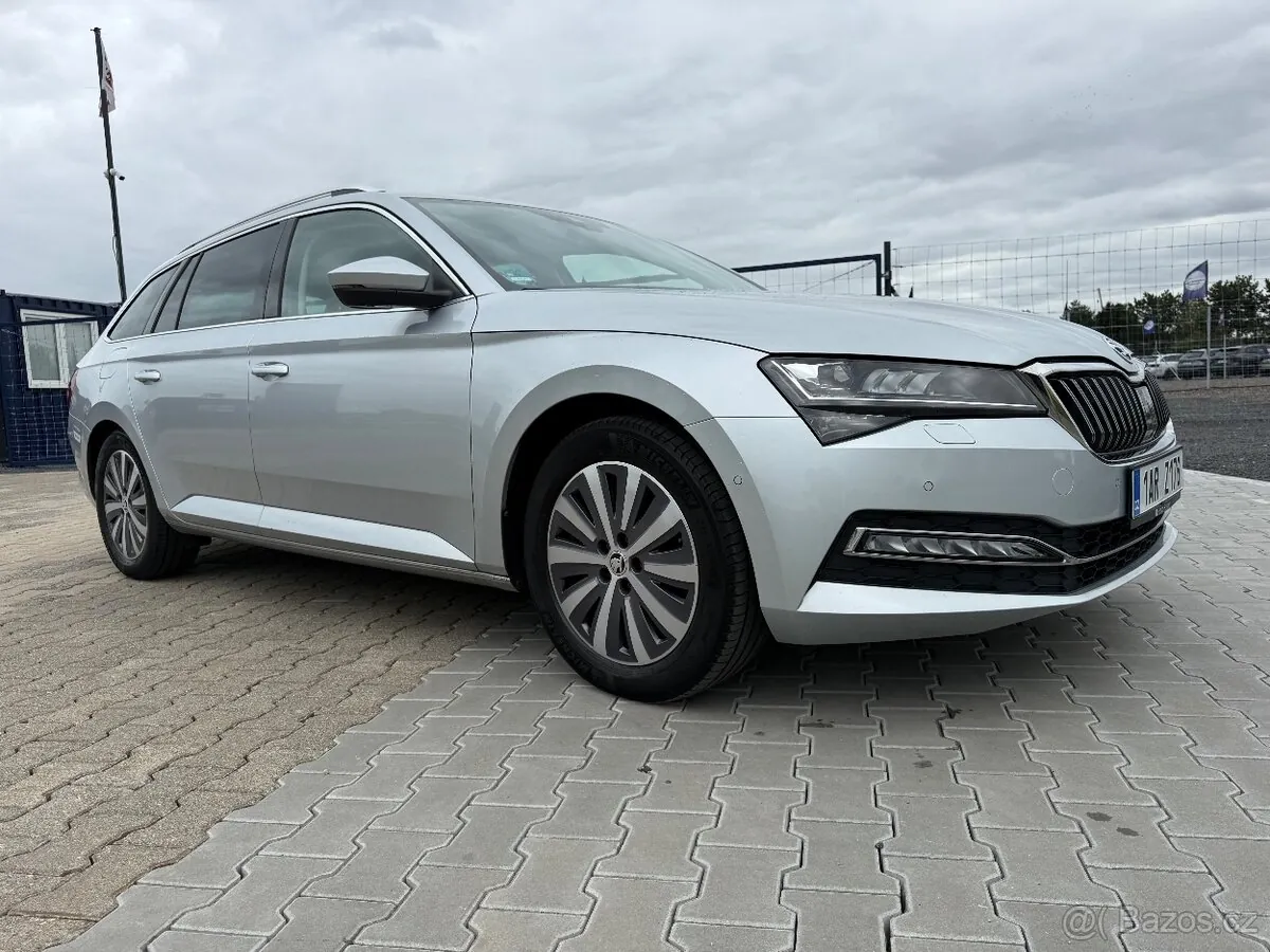 Skoda Superb 2022 photo 4