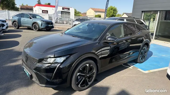 Peugeot 408