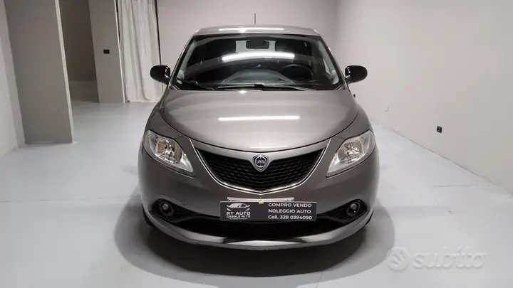 Lancia Ypsilon 2021 photo 2