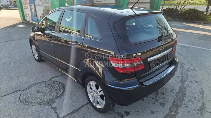 Mercedes-Benz B 180 2009 photo 4