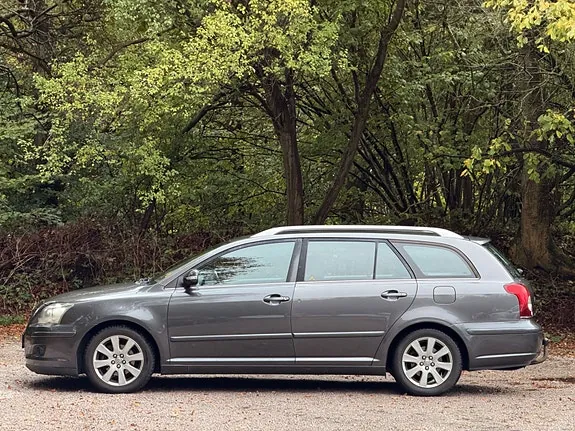 Toyota Avensis 2008 photo 4