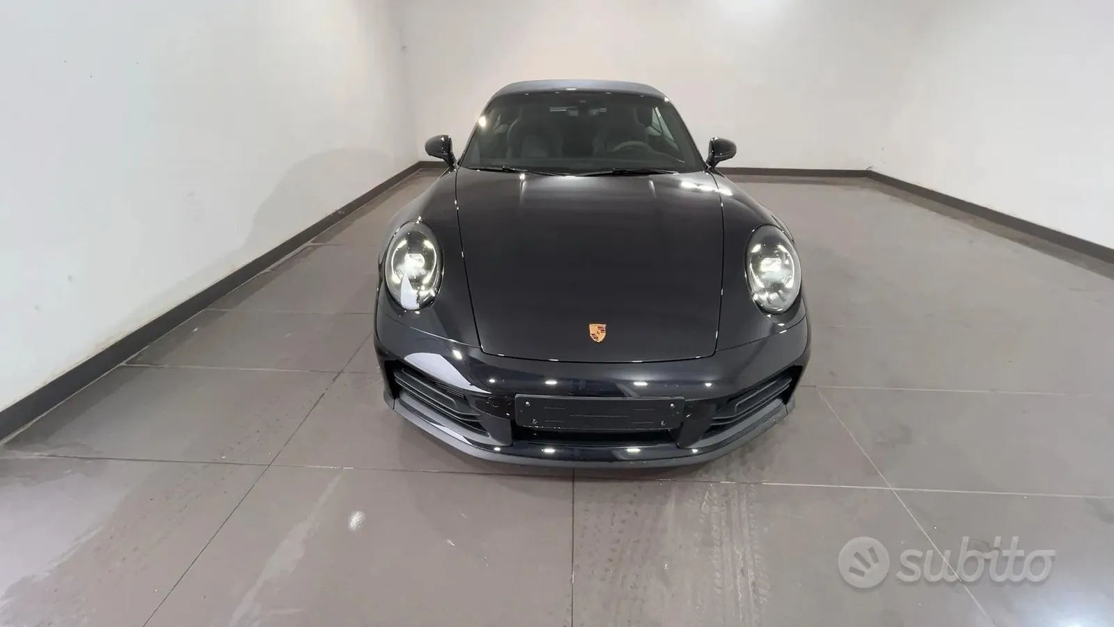 Porsche 911 2025 photo 2