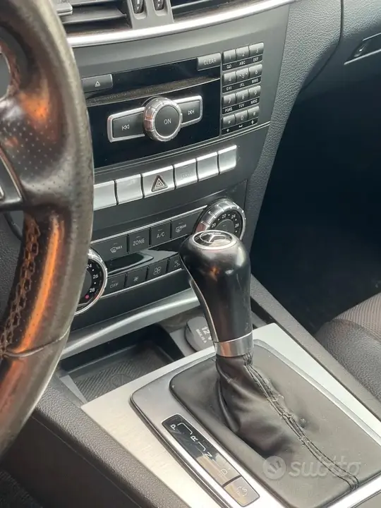 Mercedes-Benz C-Class 2011 photo 5