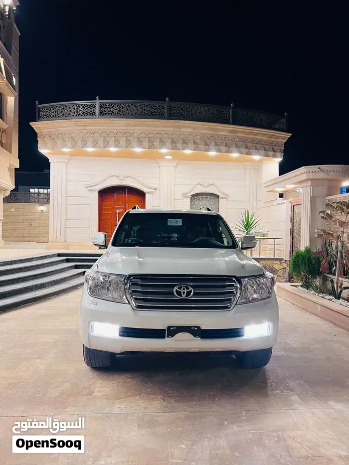 Toyota Land Cruiser 2010 photo 4