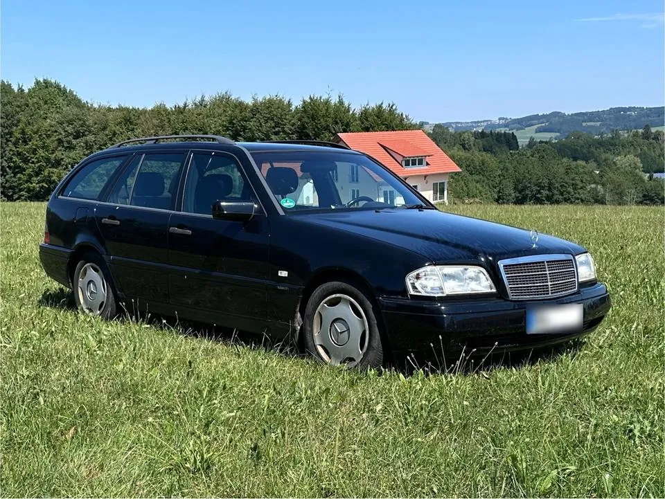 Mercedes-Benz C200