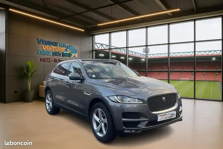 Jaguar F-Pace 2018 photo 5