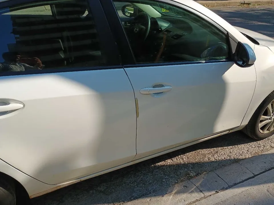 Mazda 3 2013 photo 2