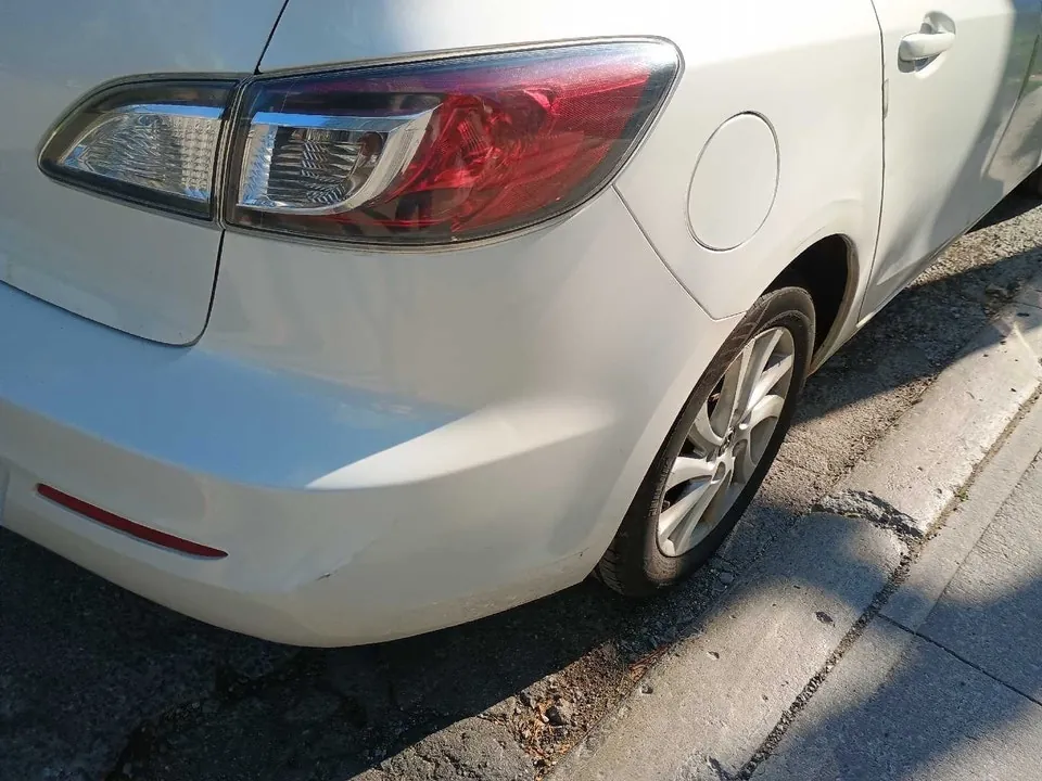 Mazda 3 2013 photo 3