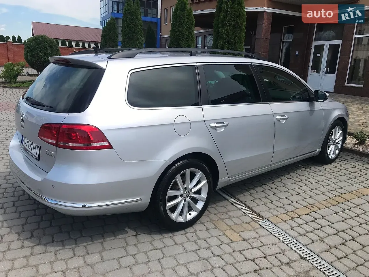 Volkswagen Passat 2011 photo 2