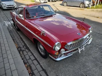 Volvo P1800S