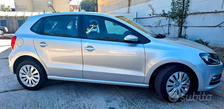 Volkswagen Polo 2015 photo 3
