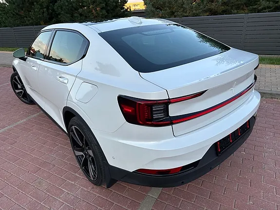 Polestar 2 2022 photo 2