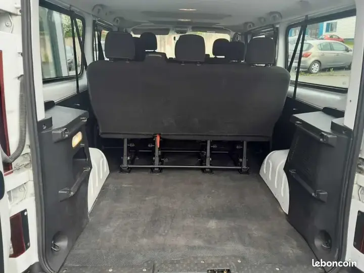 Renault Trafic 2016 photo 5