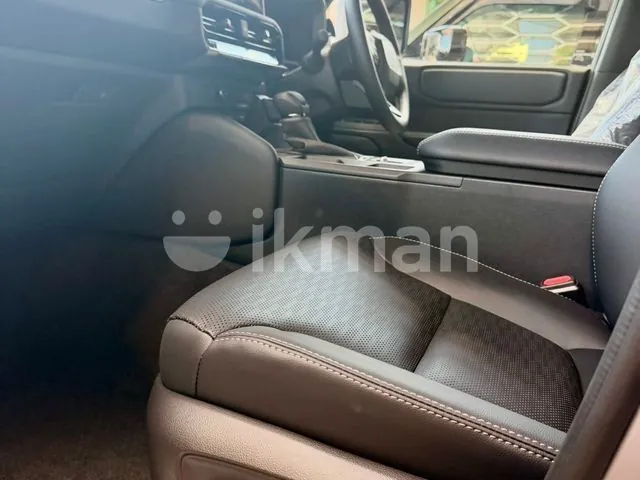 Toyota Land Cruiser Prado 2026 photo 5