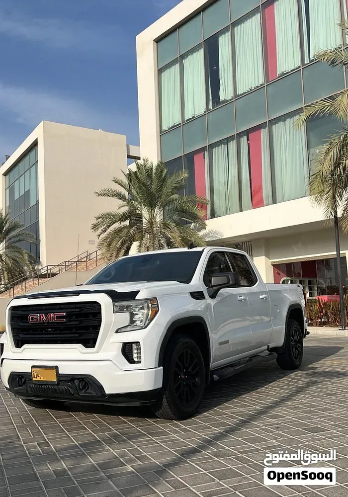 GMC Sierra