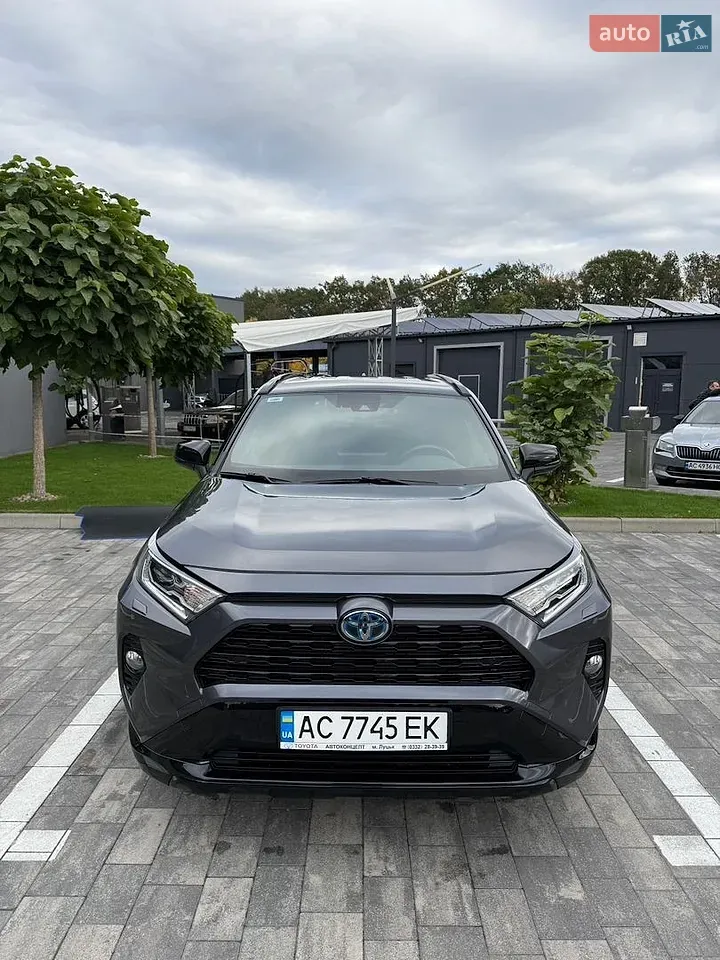 Toyota Rav4 2021 photo 4