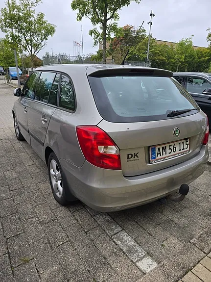 Skoda Fabia 2008 photo 3