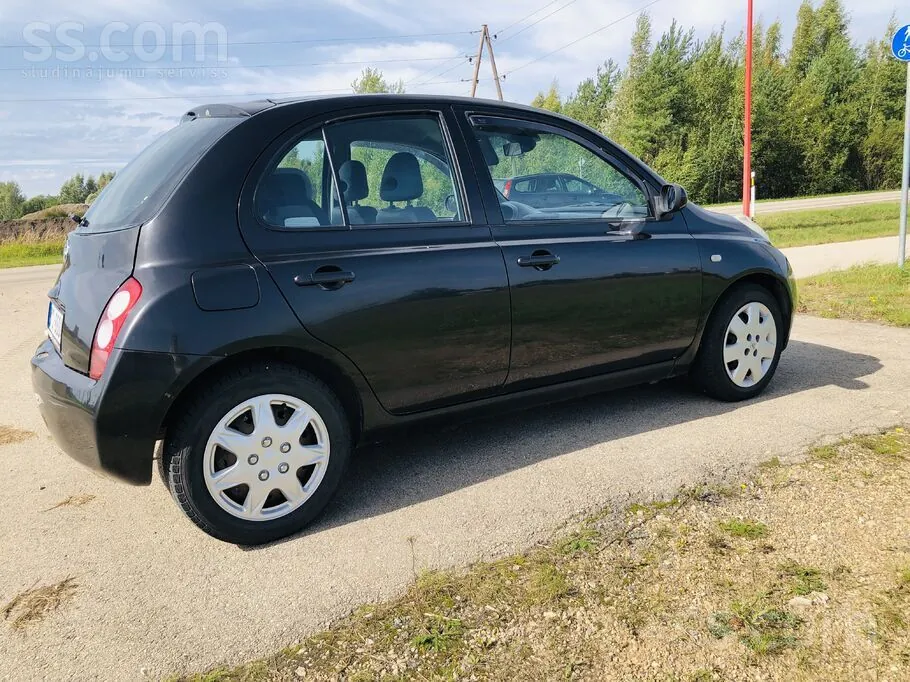 Nissan Micra 2003 photo 2