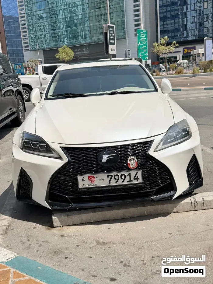 Lexus Is 300 2011 photo 4