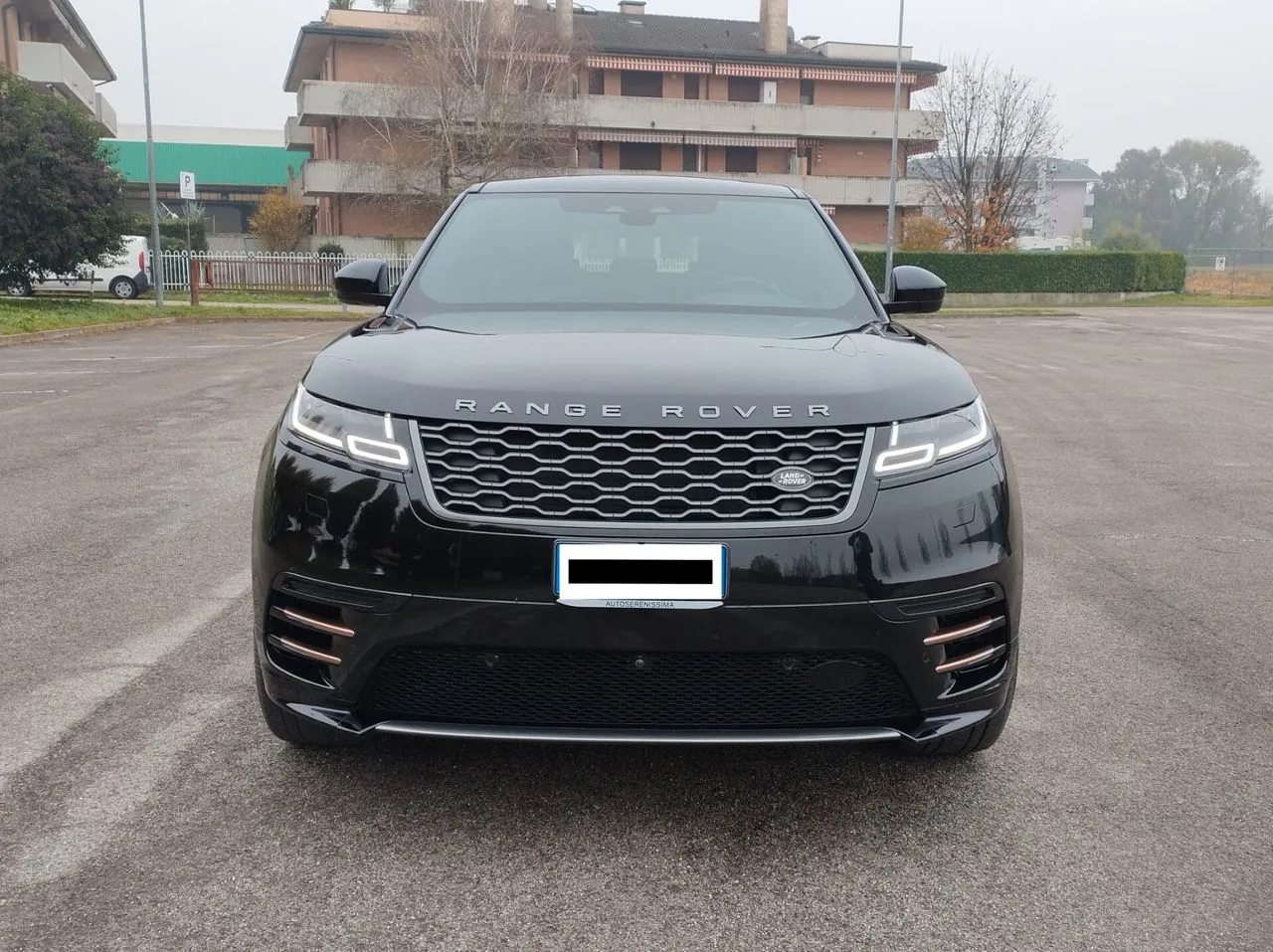 Land Rover Velar 2021 photo 2