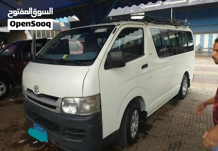 Toyota Bus - Van 2009 photo 5