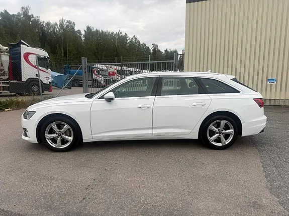 Audi A6 2023 photo 2