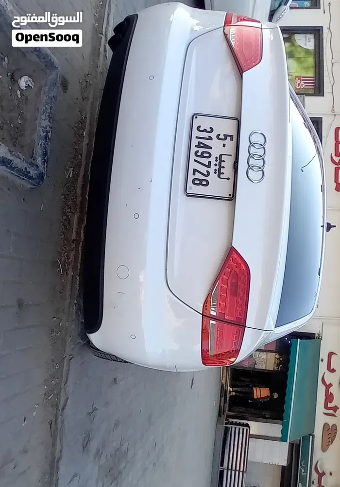 Audi A4 2011 photo 4
