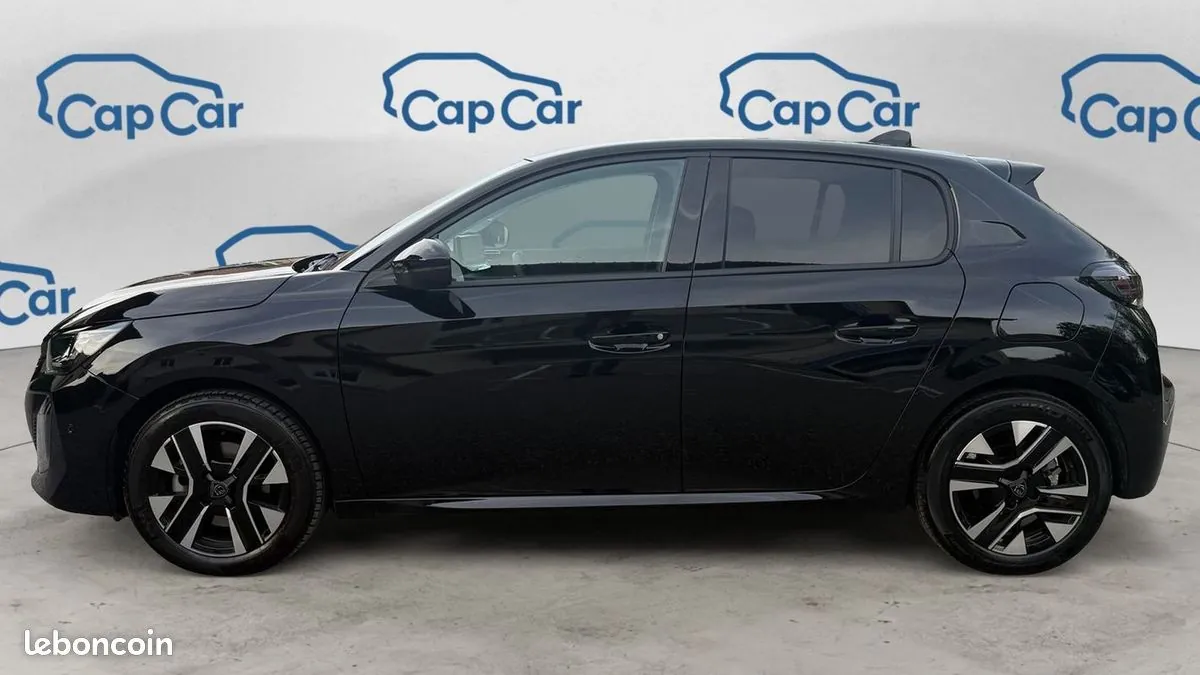 Peugeot 208 2025 photo 2
