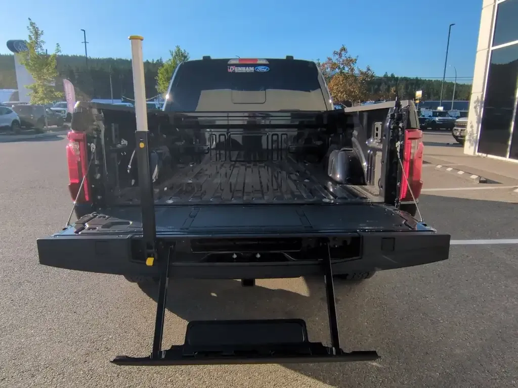 Ford F-150 2026 photo 4