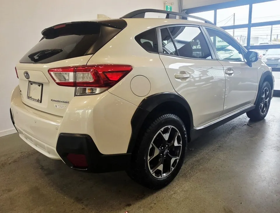 Subaru Crosstrek 2019 photo 2