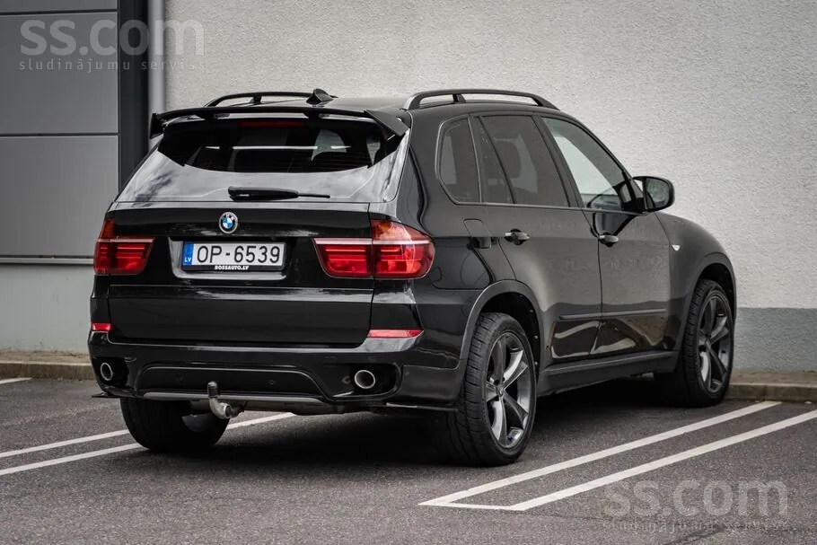 BMW X5 2010 photo 4